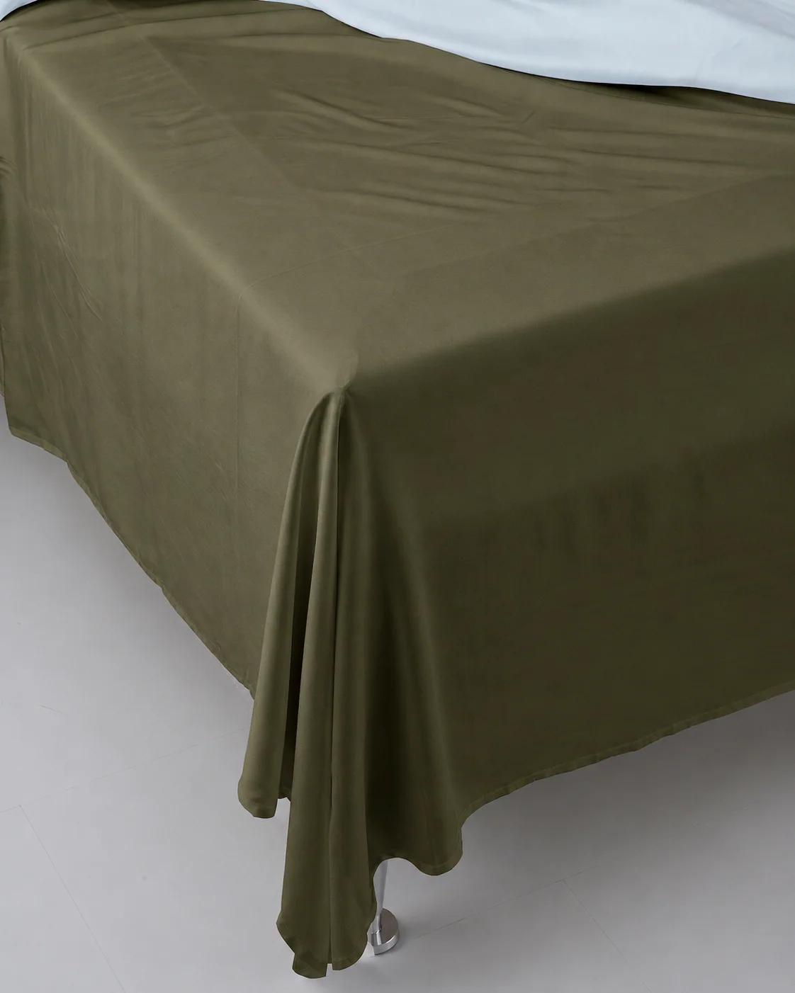 Bambus fladlagen | Army green | 150x260, Sengetøj hos HomeNordic