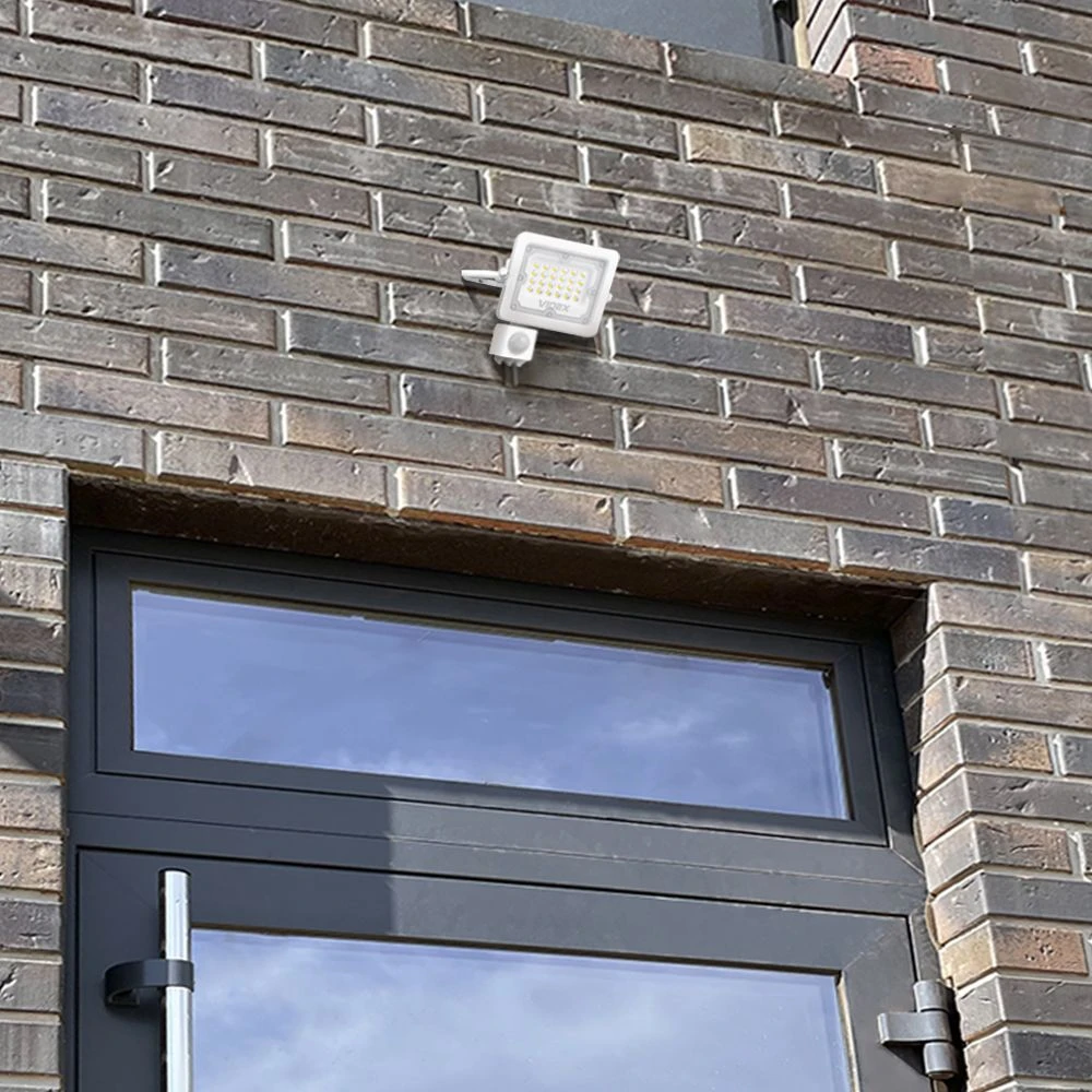 20W LED projektør med sensor, Projektører hos HomeNordic