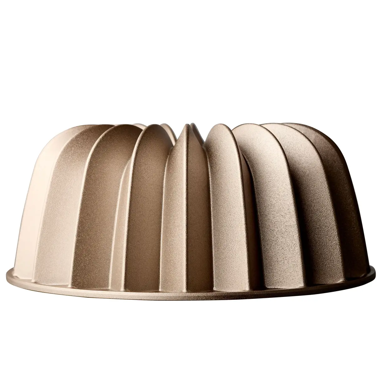 Blomsterbergs Slice sukkerbrødsform 24 cm, rosaguld, produktbillede 3 af 4, Kageforme hos HomeNordic