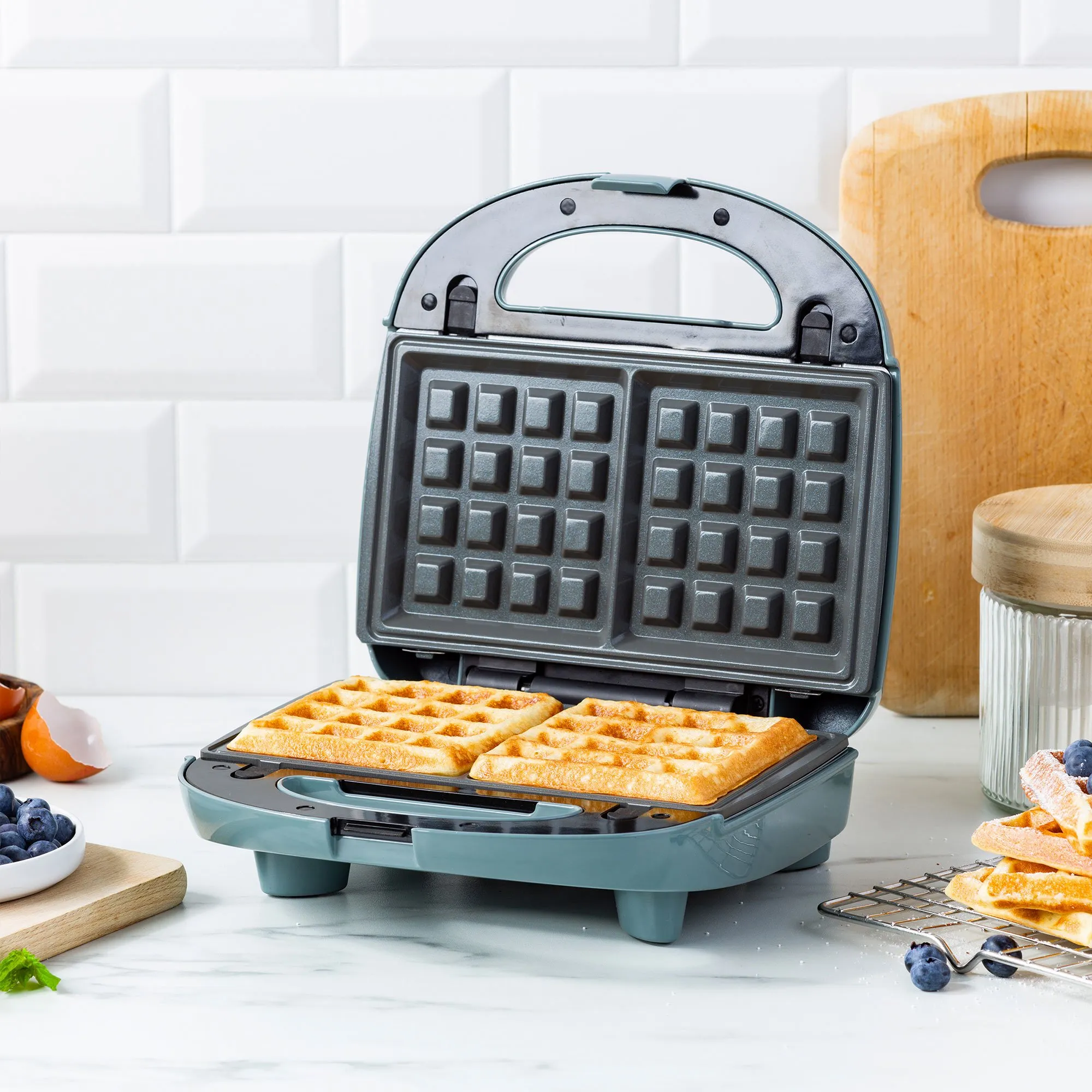 3-i-1 sandwichgrill/vaffeljern, smokey blue, produktbillede 9 af 10 hos HomeNordic