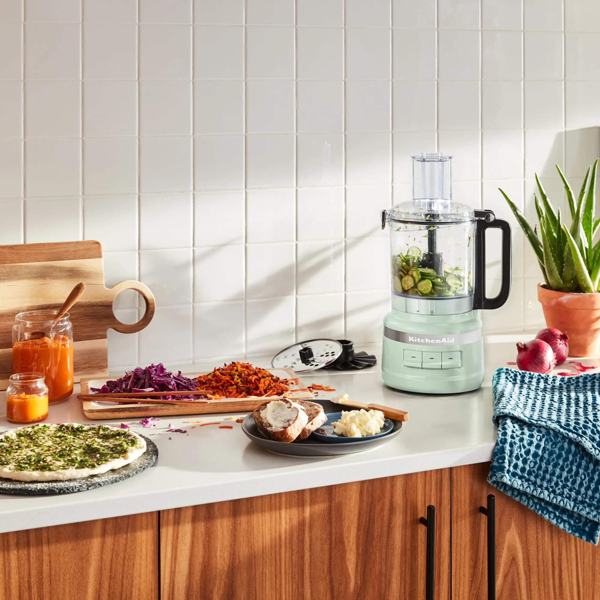 5KFP0921 Foodprocessor, 2,1 liter, pistachio, produktbillede 4 af 8, Foodprocessorer hos HomeNordic