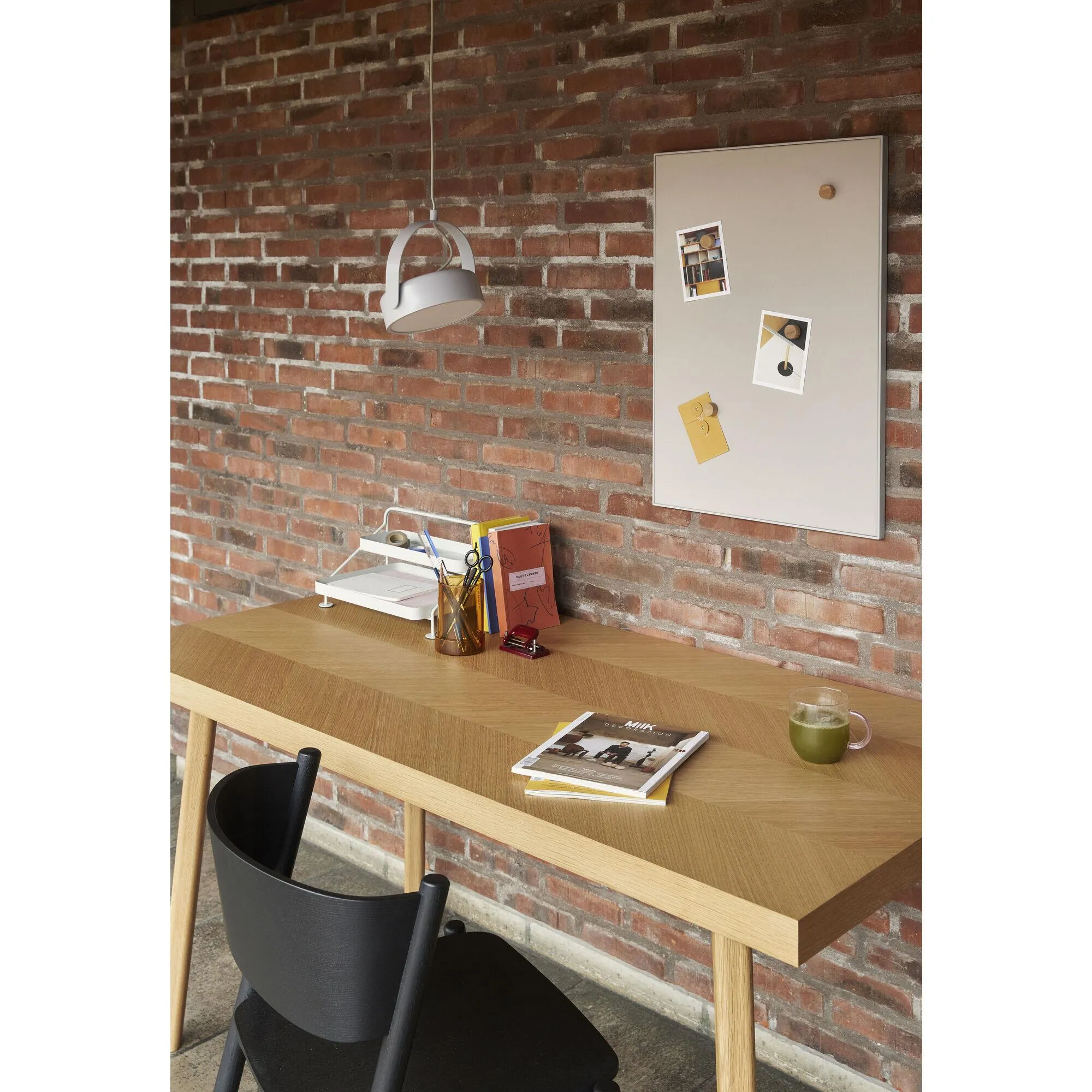 Herringbone Spisebord Lille, produktbillede 5 af 5, Spiseborde hos HomeNordic