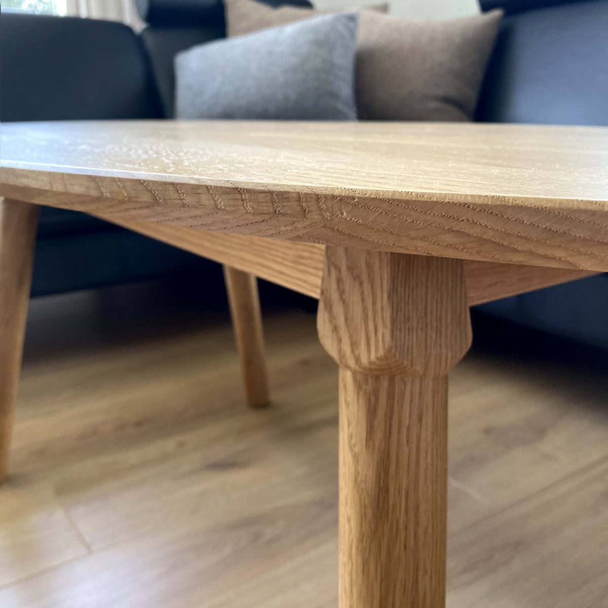 CT 10 - Elipseformet sofabord i massiv egetræ, produktbillede 4 af 12, Nordisk design hos HomeNordic