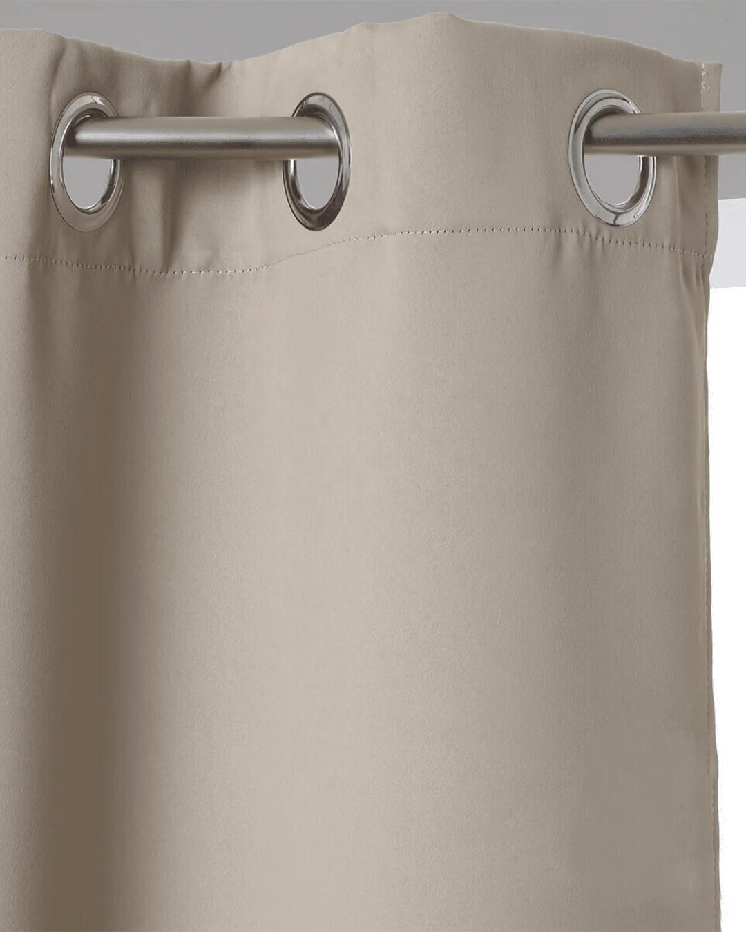 ODELIE - 2 stk. Mørklægningsgardin, Latte Beige, produktbillede 5 af 8, Gardiner hos HomeNordic