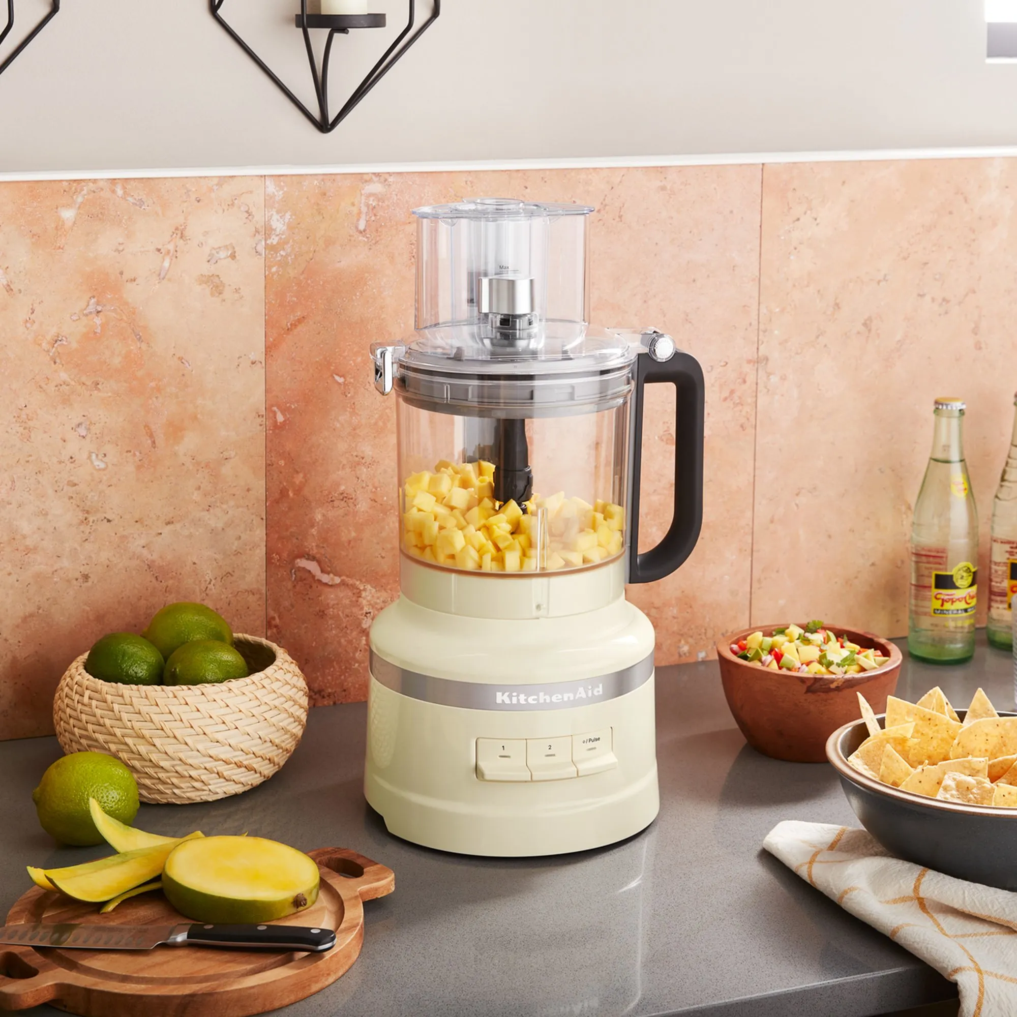 5KFP1319 Foodprocessor 3,1 liter, creme, produktbillede 4 af 7, Foodprocessorer hos HomeNordic