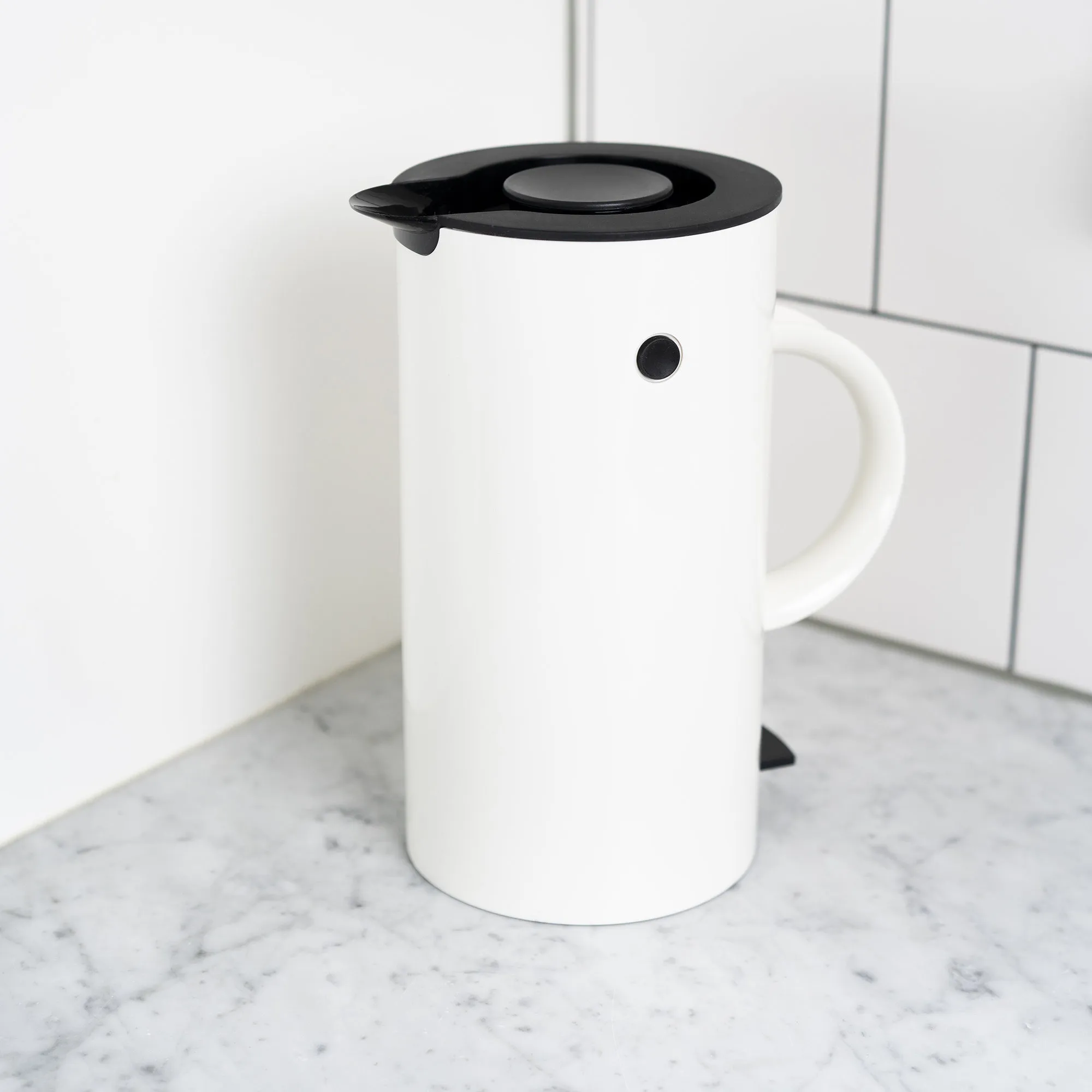 EM77 Elkedel, 1,5 l, produktbillede 3 af 3, Elkedler hos HomeNordic