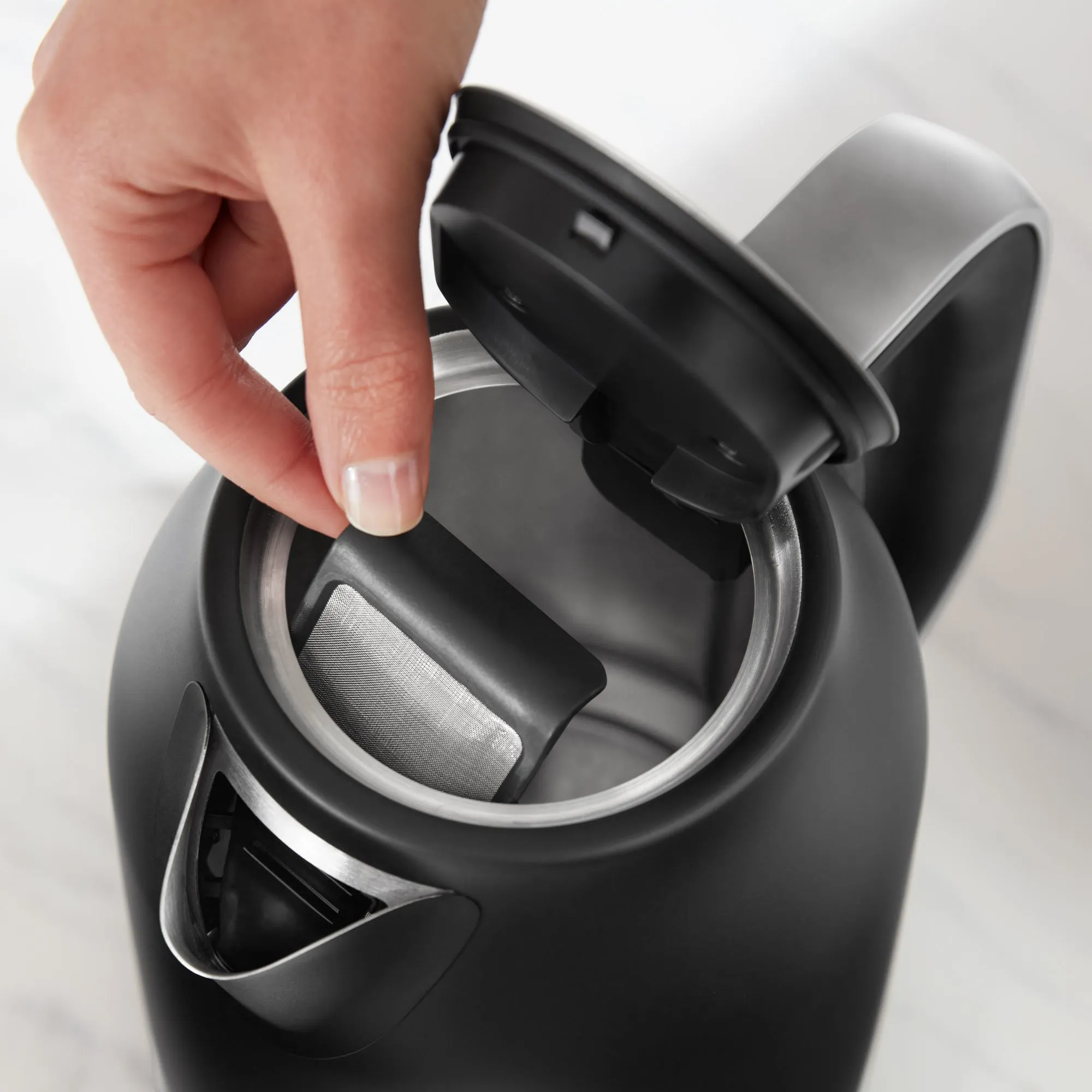 5KEK1701EBM Elkedel 1,7 liter, black matte, produktbillede 6 af 7, Elkedler hos HomeNordic