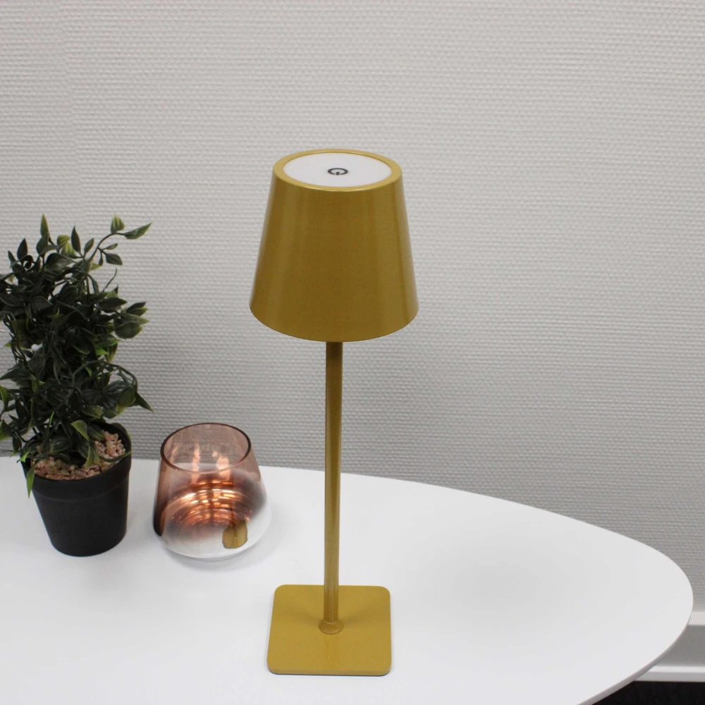 Opladelig LED bordlampe Inde/ude, Bordlamper hos HomeNordic