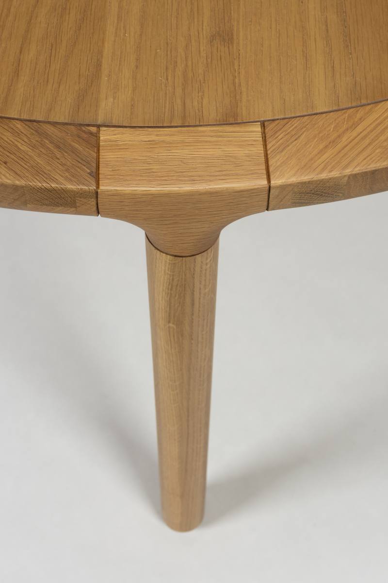ZUIVER Storm spisebord, rund, produktbillede 3 af 11, Spiseborde hos HomeNordic