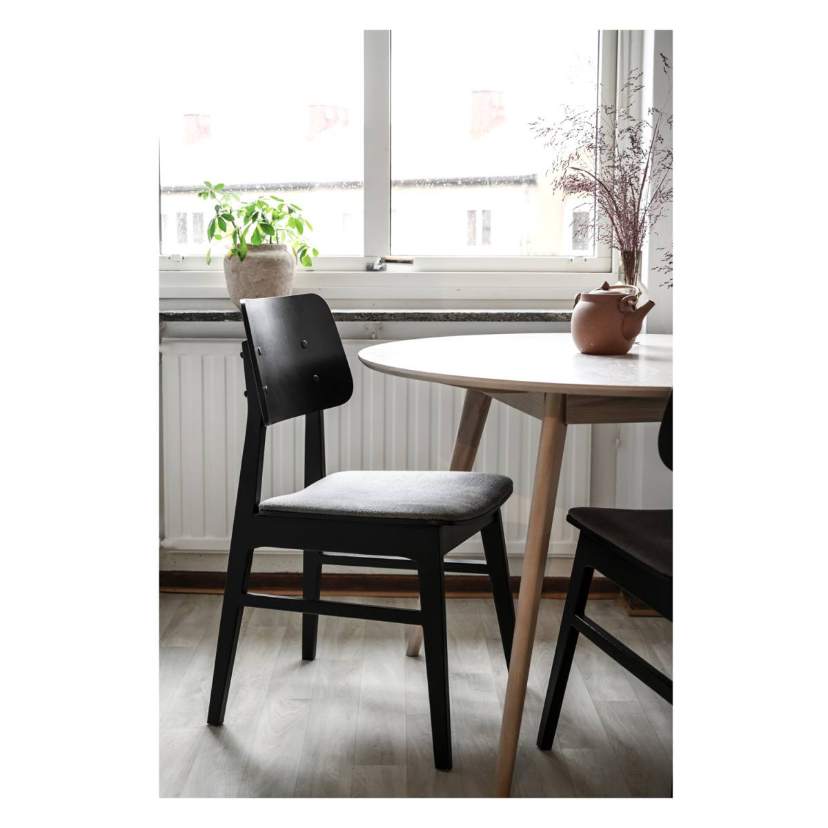 ROWICO rund Yumi spisebord, produktbillede 5 af 5, Spiseborde hos HomeNordic