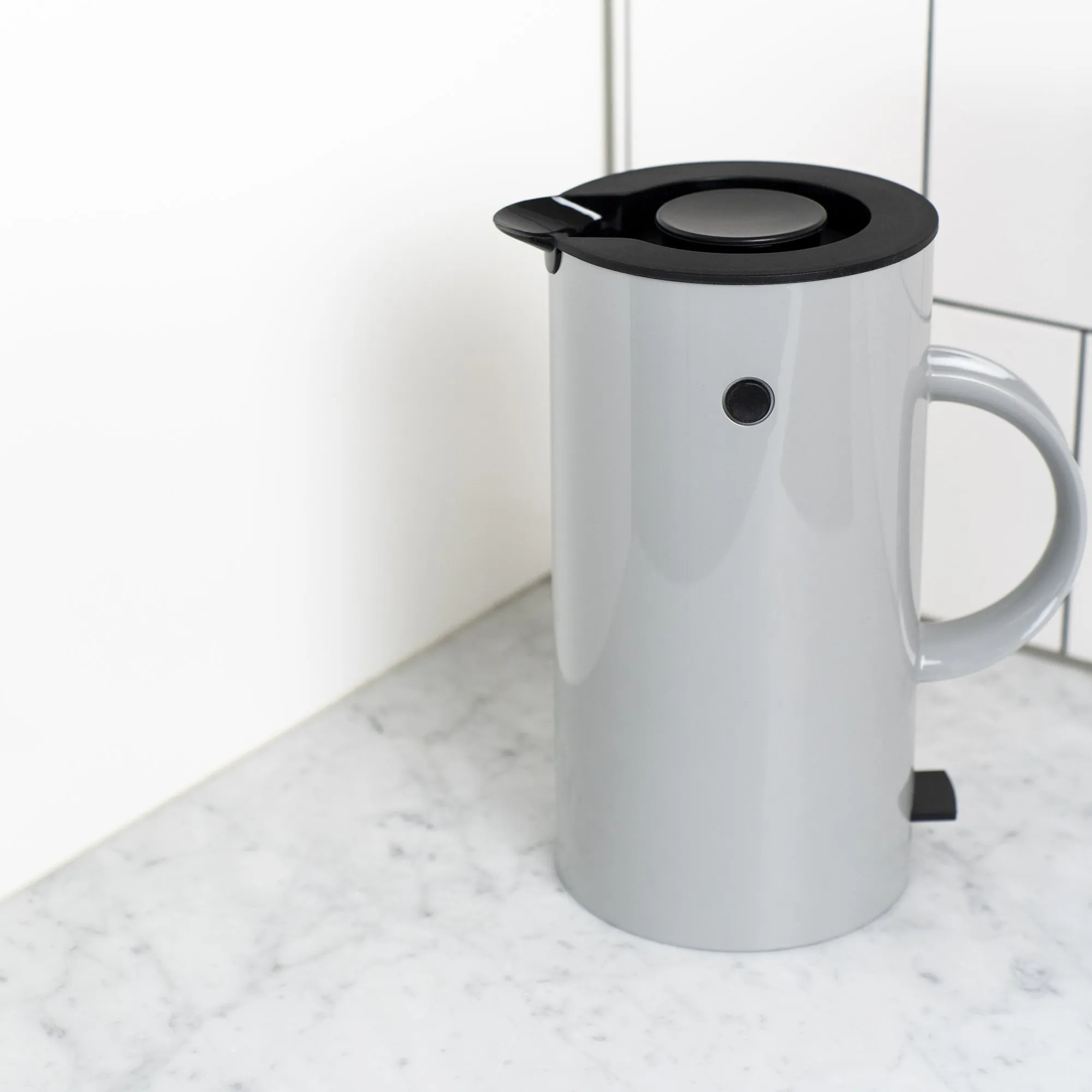 EM77 Elkedel, 1,5 l, produktbillede 3 af 3, Elkedler hos HomeNordic