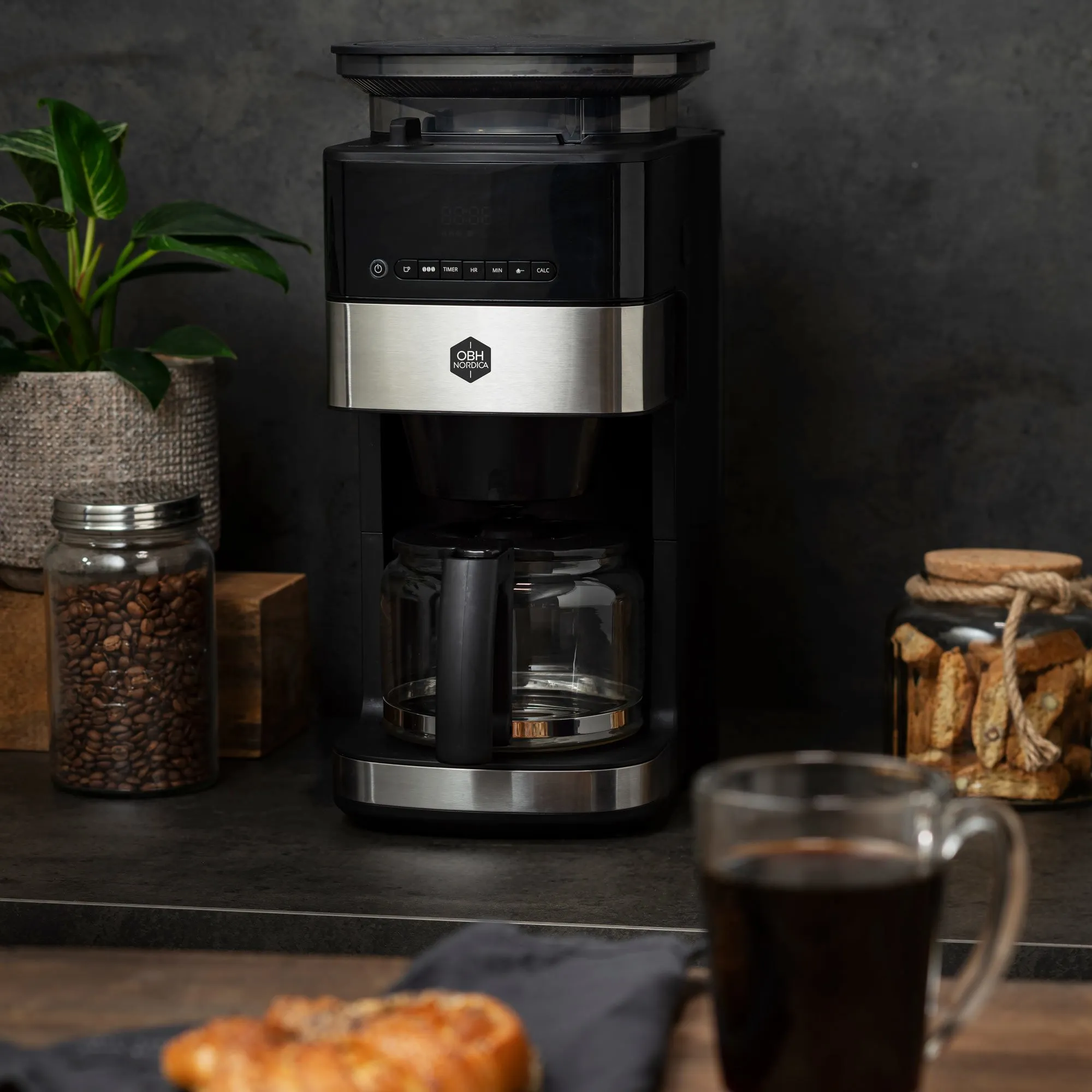 Grind Aroma kaffemaskine, 1,25 liter, sort, produktbillede 5 af 5, Kaffemaskiner hos HomeNordic