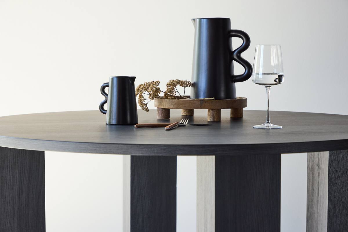 VENTURE DESIGN Juno spisebord rund, produktbillede 14 af 17, Spiseborde hos HomeNordic