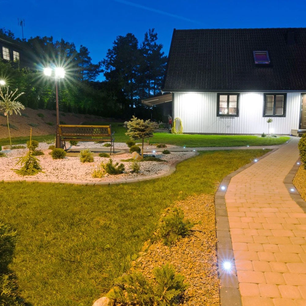 199cm 3 x E27 havelampe, Udendørslamper hos HomeNordic