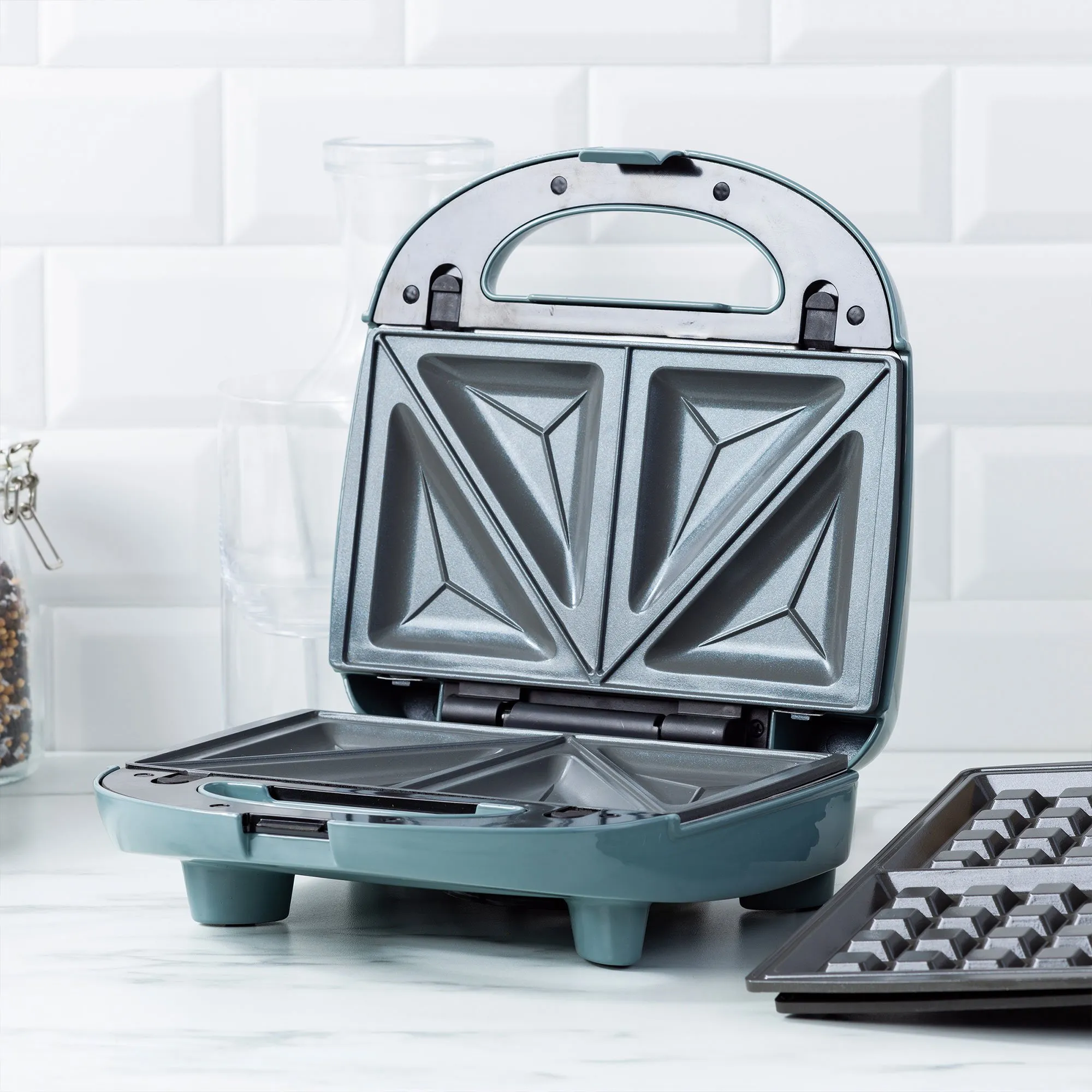 3-i-1 sandwichgrill/vaffeljern, smokey blue, produktbillede 6 af 10 hos HomeNordic