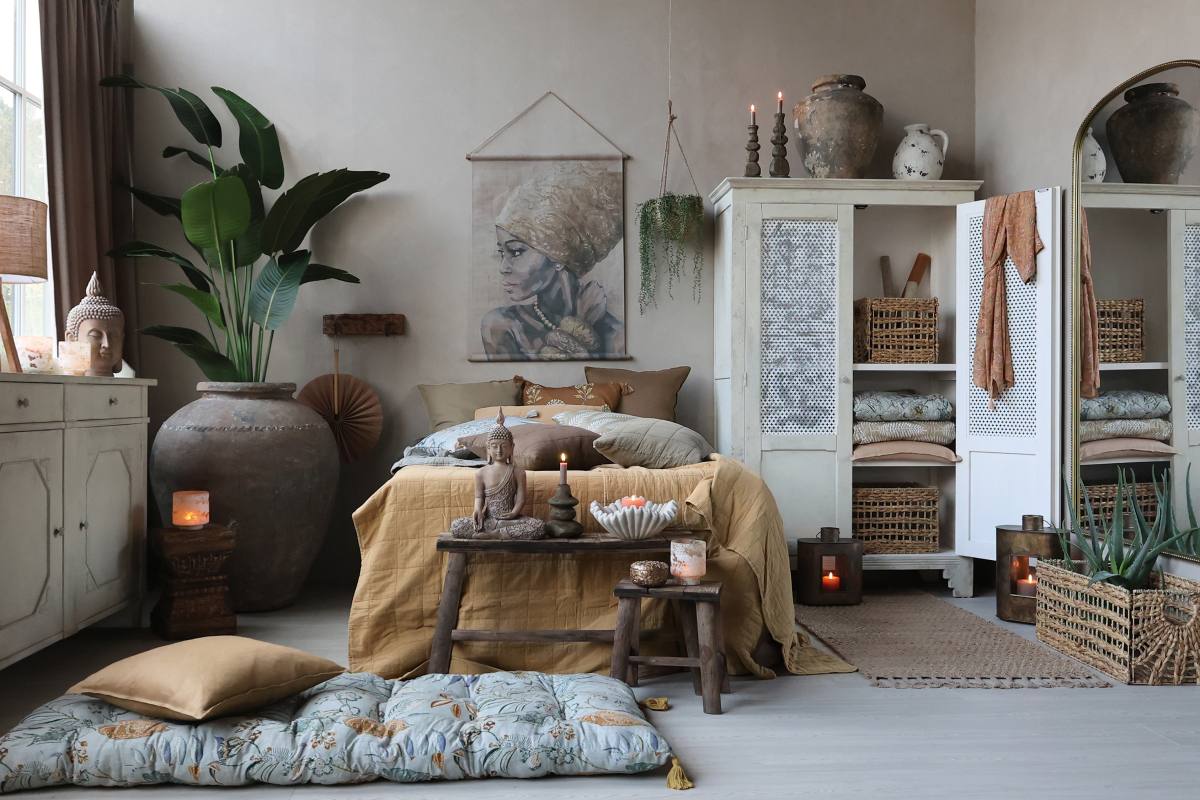 CHIC ANTIQUE SPEJL M/PERLEKANT, produktbillede 4 af 5, Spejle hos HomeNordic