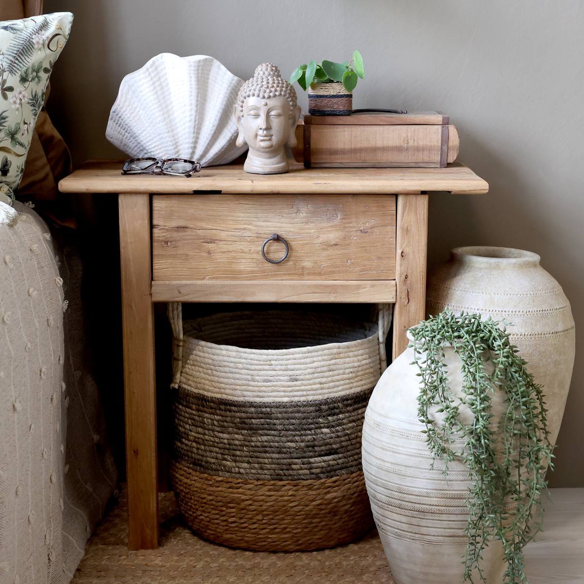CHIC ANTIQUE SIDEBORD M/SKUFFE NATUR, produktbillede 2 af 9, Sideborde hos HomeNordic