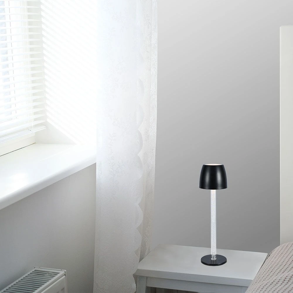 3W genopladelig LED bordlampe, touch dæmpbar, Bordlamper hos HomeNordic