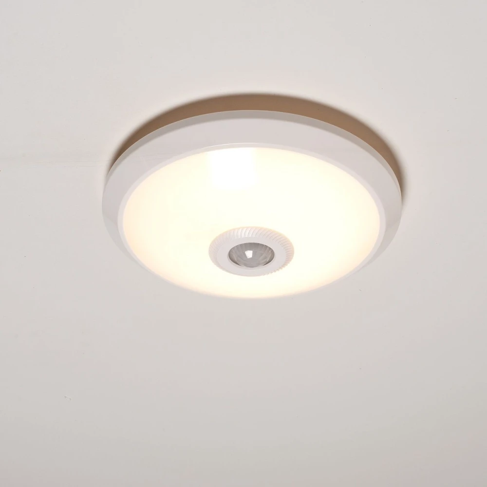 SH LED Plafond Lampe Med PIR Sensor På 8W i 3000K, Sensorer hos HomeNordic
