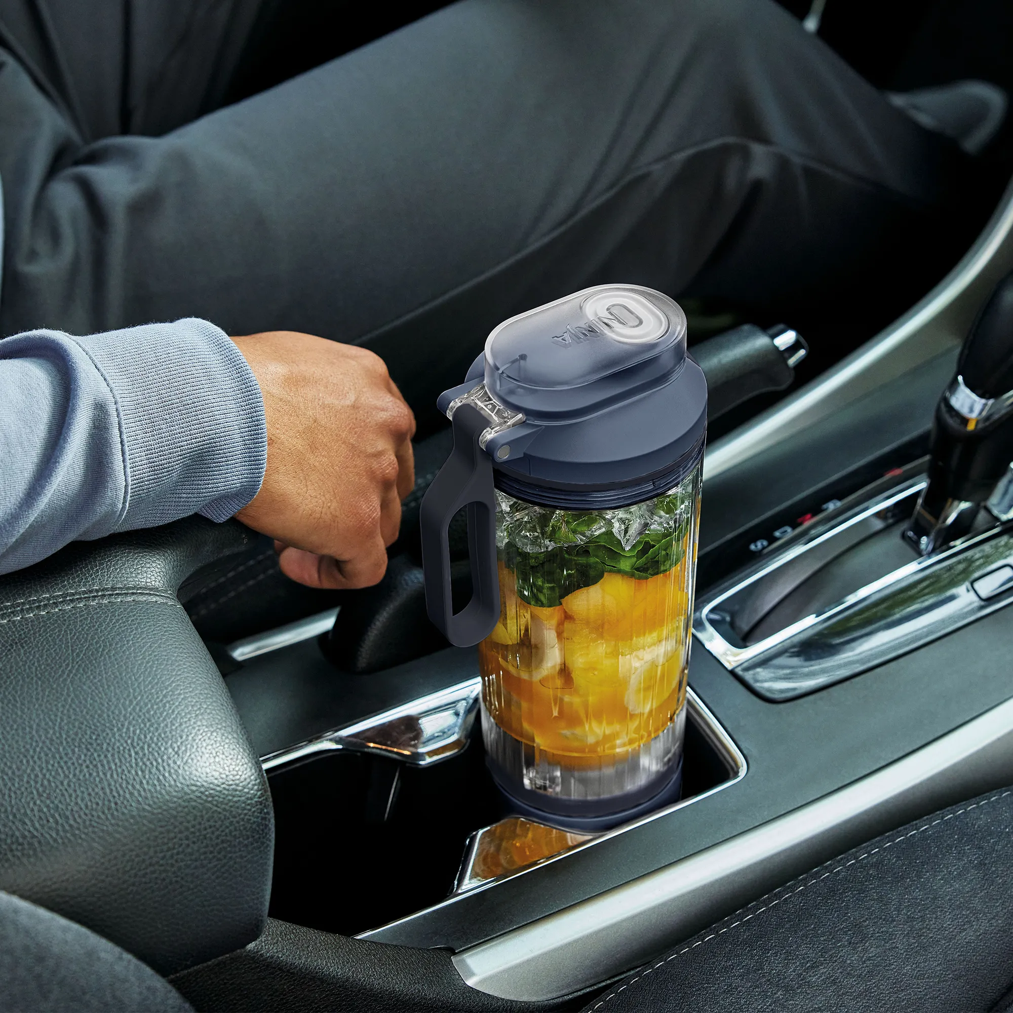 Blast Max trådløs blender, marineblå, produktbillede 4 af 5, Blendere hos HomeNordic
