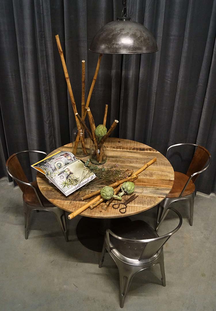 TRADEMARK LIVING THORMANN LOFTLAMPE ANTIK JERN, produktbillede 3 af 4, Pendler hos HomeNordic