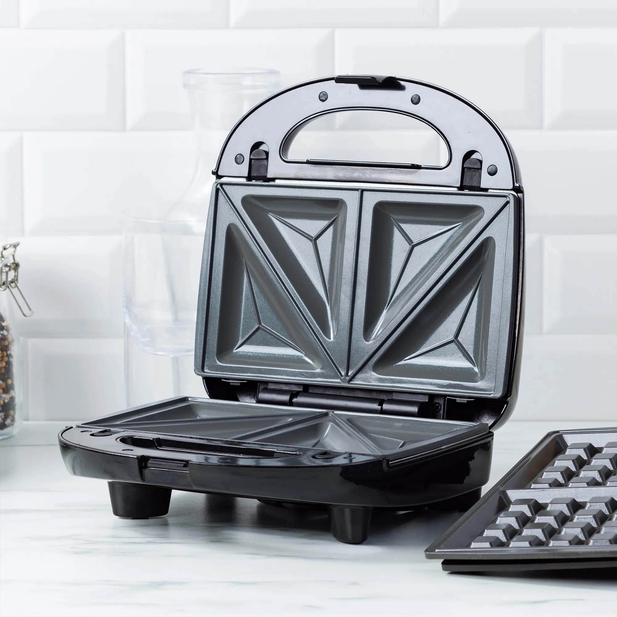 3-i-1 sandwichgrill/vaffeljern, black, produktbillede 5 af 10 hos HomeNordic