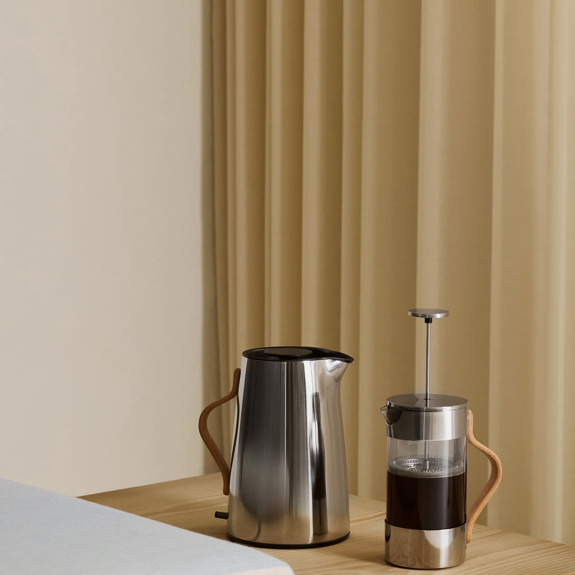 Stelton Emma Elkedel 1,2 liter, stål, produktbillede 3 af 3, Elkedler hos HomeNordic