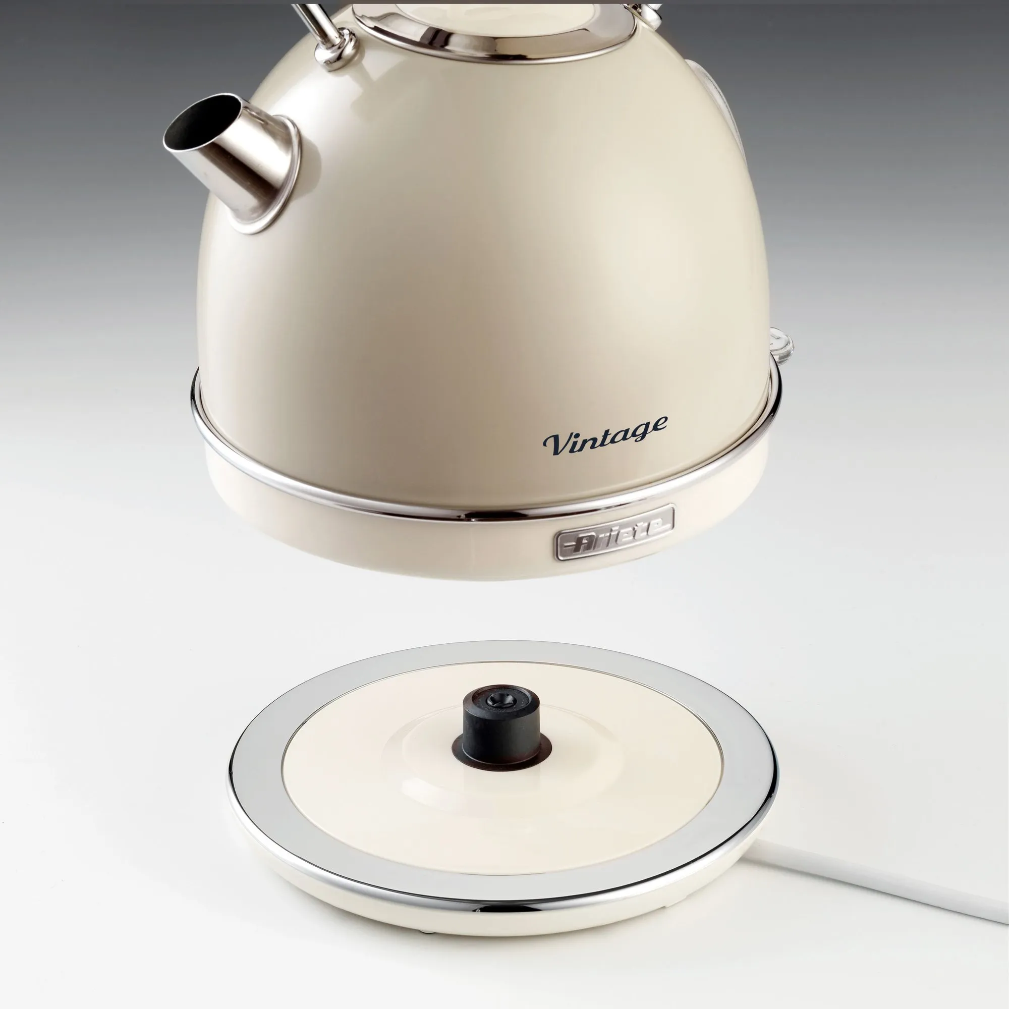 Elkedel 1,7 liter beige, produktbillede 2 af 2, Elkedler hos HomeNordic