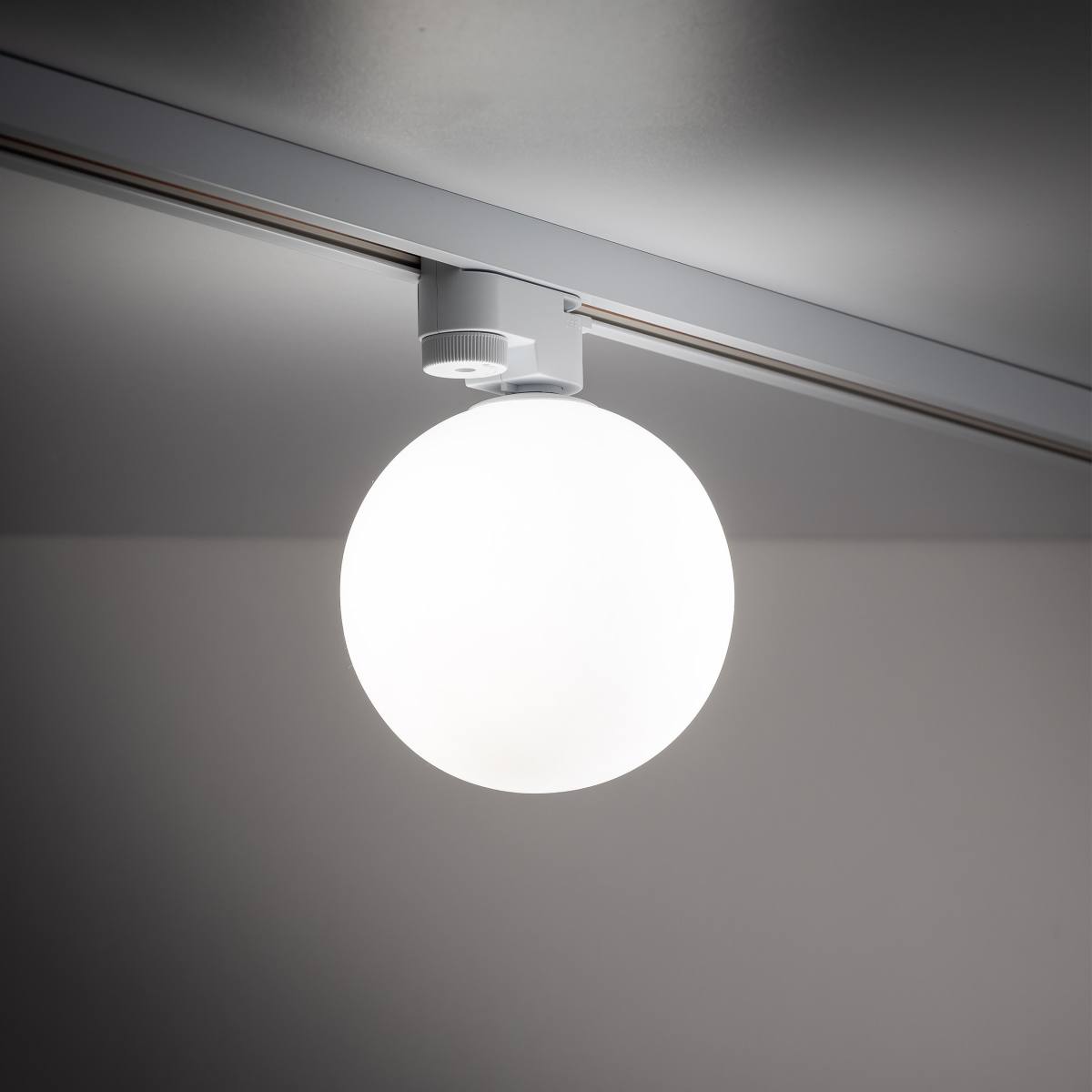 TK Tracer loftlampe, produktbillede 3 af 3, Loftlamper hos HomeNordic