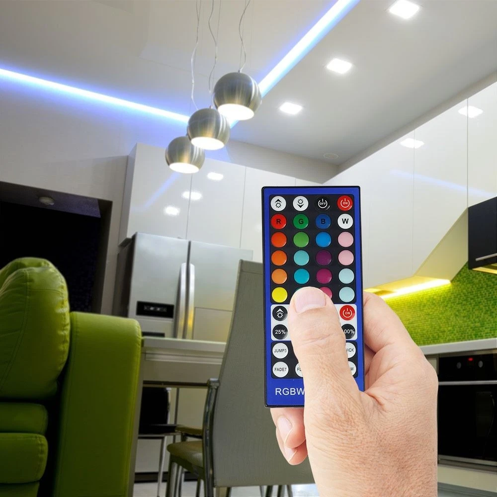 RGB+WW controller med fjernbetjening, LED-strips hos HomeNordic