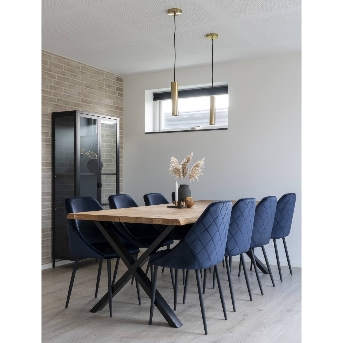 HOUSE NORDIC TOULON SPISEBORD EG OLIERET M/BØLGET KANT- 240, produktbillede 3 af 3, Spiseborde hos HomeNordic