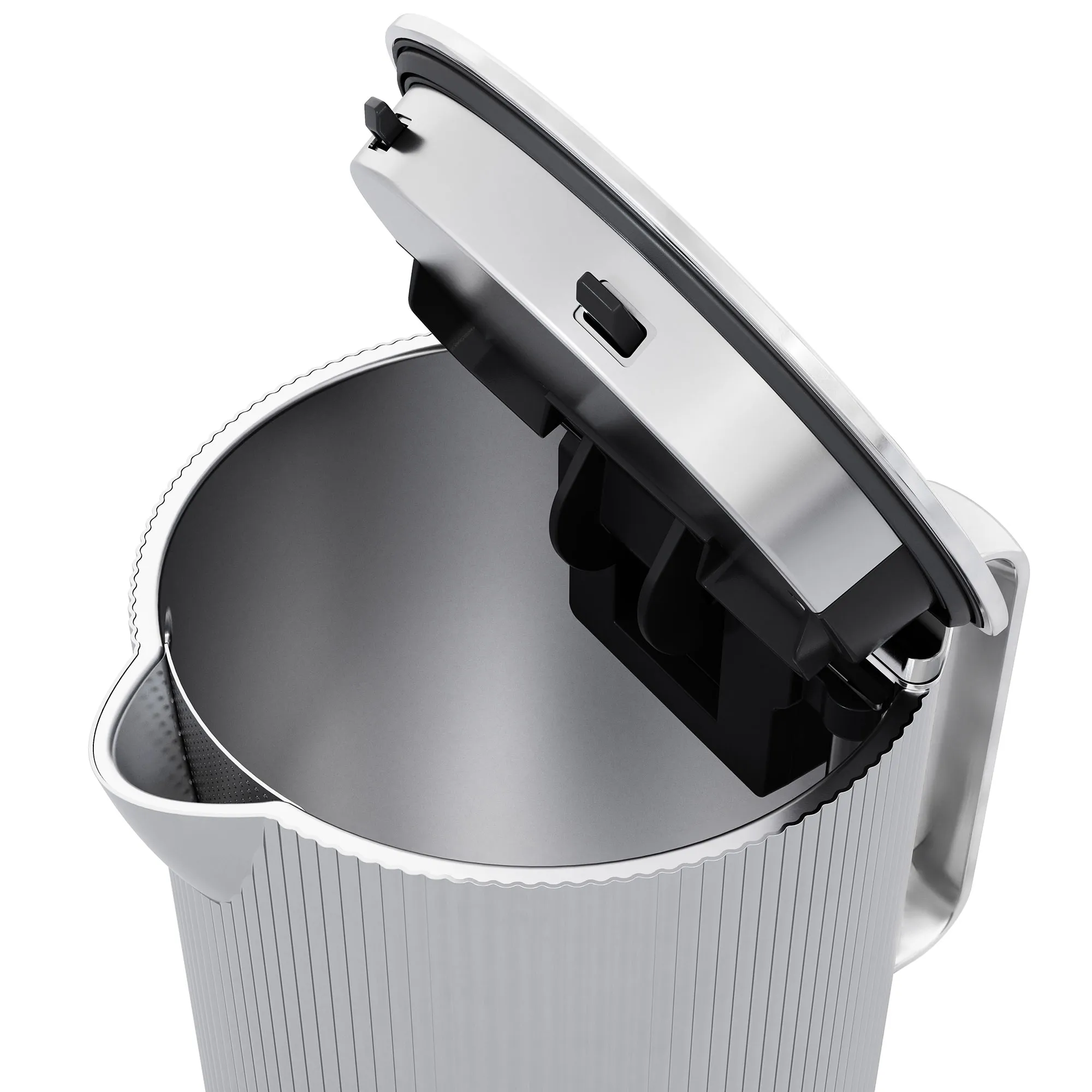 Georg Jensen Bernadotte elkedel, blankpoleret, produktbillede 4 af 6, Elkedler hos HomeNordic